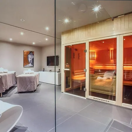 木屋 This Cabana Offers Free Private Parking