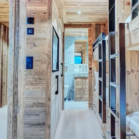木屋 This Cabana Offers Free Private Parking 韦尔比耶