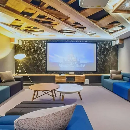 This Cabana Offers Free Private Parking *