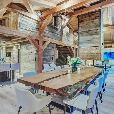 This Cabana Offers Free Private Parking Verbier